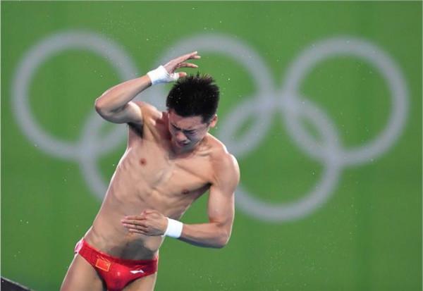 陈艾森身高 跳水世界杯北京站男十米台 杨健夺冠陈艾森亚军