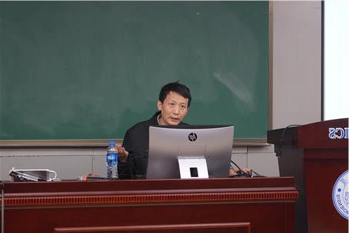 中国社科院余斌研究员首场开讲“现代政治经济学系列讲座”