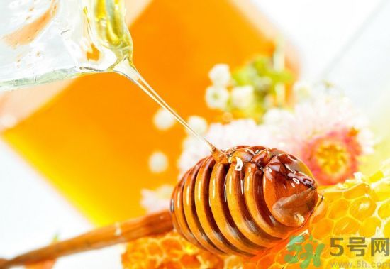 喝蜂蜜水有什么好处?蜂蜜水的作用与功效