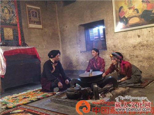 扎西措电影 藏族歌手扎西尼玛、仲白、扎西措等参演的电影《骏马之乡》花絮曝光