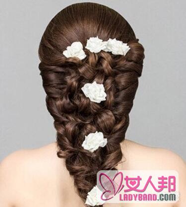 新娘韩式发型扎法步骤  简单易学潮流时尚