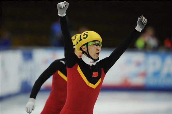 >范可新男朋友 短道速滑世锦赛:武大靖范可新包揽男女500米冠军