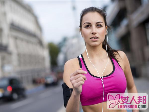 慢跑一小时能消耗多少卡路里？