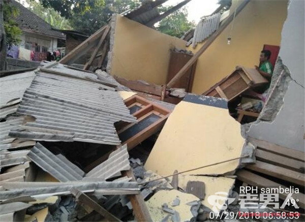 印尼龙目岛地震已致14死160伤 中国总领馆发紧急提醒