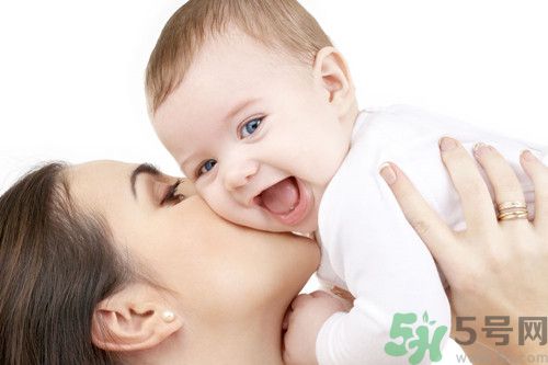 如何帮助宝宝早点说话?刺激婴儿发展妈妈有妙招