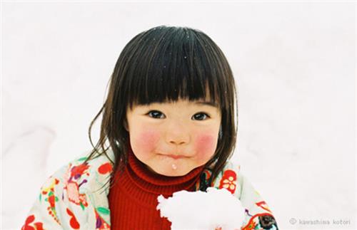 >卢广仲日本 那个拍下高原红小姑娘的日本摄影师 拍了卢广仲的新MV