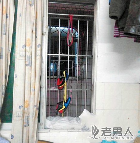 10岁男童因英语考试39分 在自家窗台上吊自杀