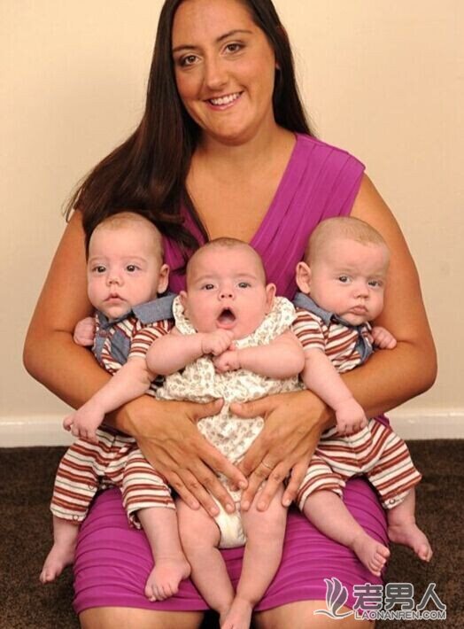 >英国女子大儿子出生数周又怀上三胞胎