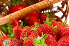 草莓热量高吗？吃草莓会胖吗？