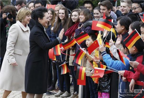 >施密特中国 德国前总理施密特在德国的中国谈 十分精辟!(转载)