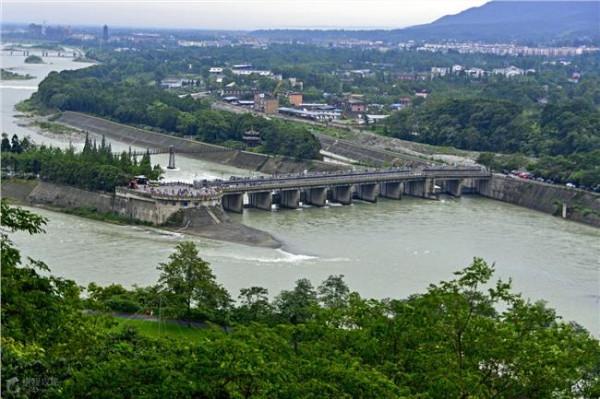 >王戈和文化 【文化和自然遗产日】举世瞩目的水利工程——都江堰和大运河
