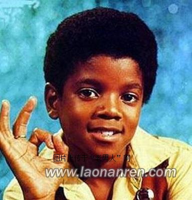 迈克尔杰克逊生前最具魅力的五张微笑照片【组图】