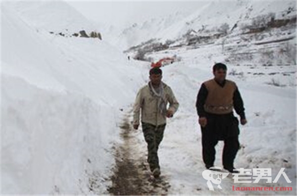 >阿富汗大雪天气 目前已造成至少42人死亡
