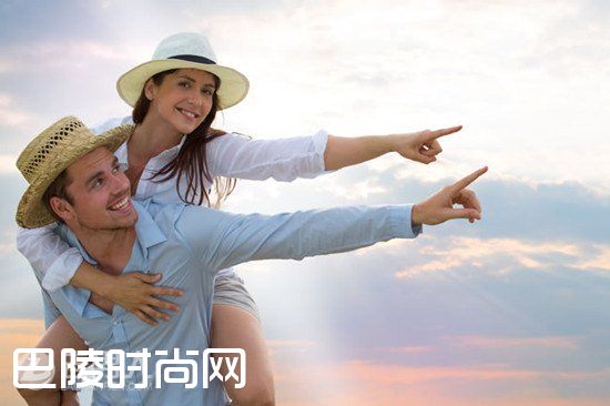 他和你说话的方式 男人喜欢你会和你聊什么|他怎么和你说其它女生 通讯聊天时他会和你说什么