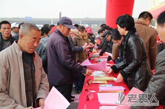>江苏省沭阳县法律援助中心 开展宣传活动提高老人维权意识
