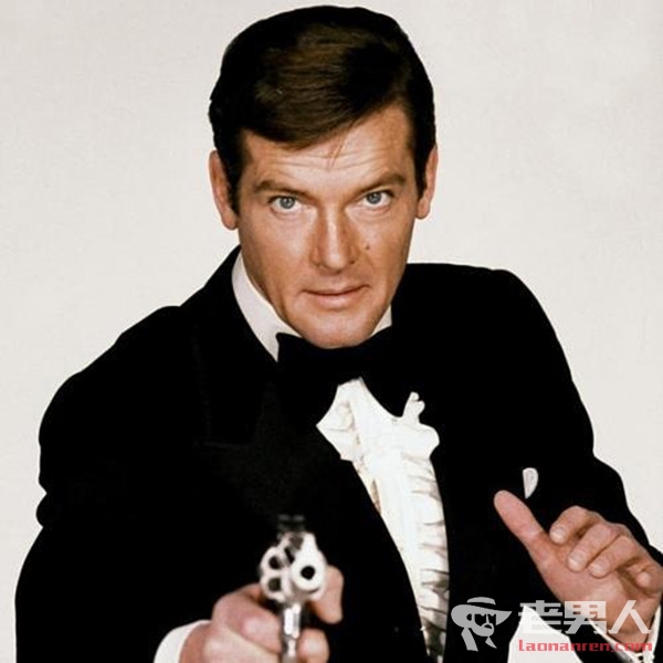 >007扮演者罗杰摩尔患癌去世 享年89岁