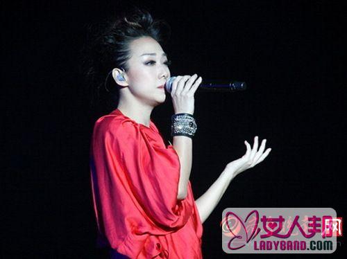 林忆莲参加《歌手》酬劳超过2000万 香港粉丝表示惊讶和失望 林忆莲个人资料