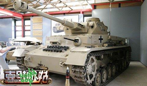 >斯大林坦克vs虎式 [原创]T34、 德军虎式及虎王、谢尔曼坦克谁最厉害