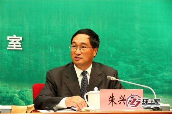 云南省公示范华平 省人大代表范华平:曲靖超前谋划云南第二座大城市