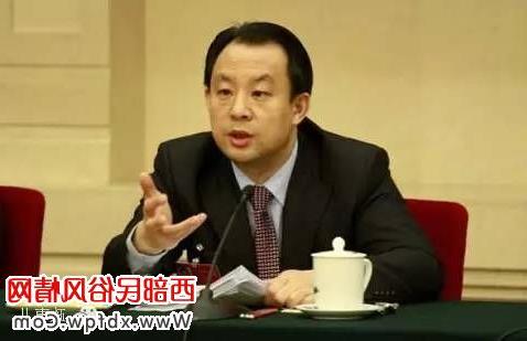 陆昊批评教育厅厅长 陆昊就打记者事件当面批评黑龙江省教育厅厅长
