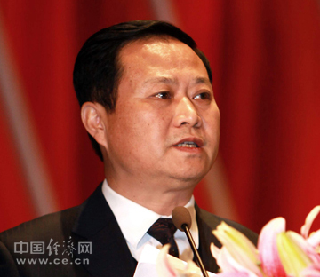 湘西龙晓华 湘西州新一届州长、副州长名单(州长龙晓华)
