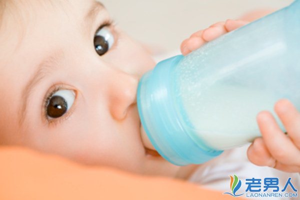 >宝宝不吃奶粉怎么办 如何为宝宝挑选合适的奶粉