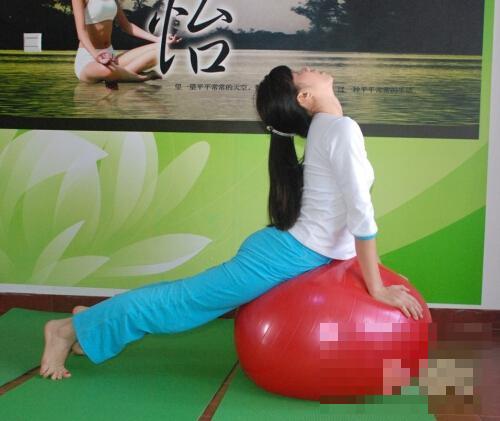 练瑜伽球多久能瘦