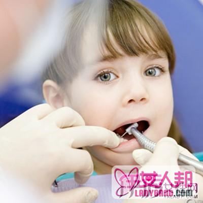 >怎样使牙齿快速变白的办法 推荐日常保护牙齿的7个小秘诀