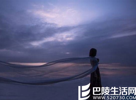 江一燕摄影展上海展出引人关注 她用镜头记录的场景引人深思