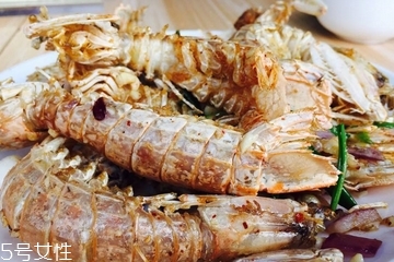 皮皮虾能和荔枝一起吃吗？皮皮虾可以和荔枝同吃吗？