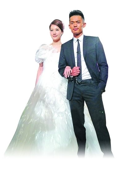 谢杏芳婚纱全球最轻仅重605克日本著名婚纱大师设计