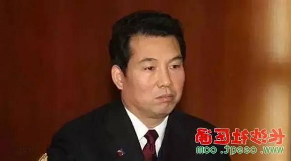 >白培中受审 山西焦煤集团原董事长白培中受贿三千余万元开审