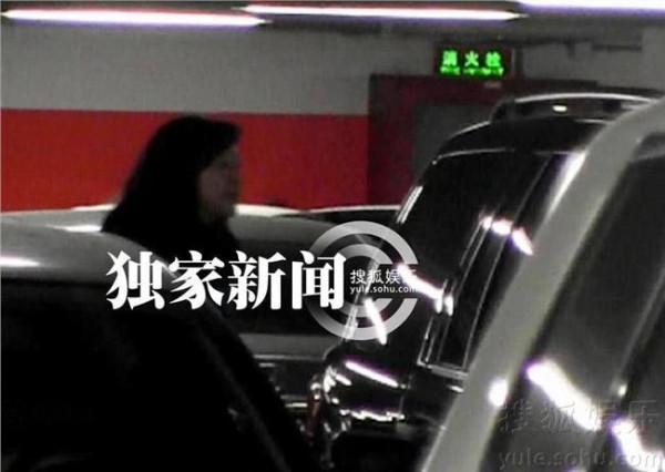 >柴璐臊子面 水均益与妻子及柴璐回京 车库均分大闸蟹