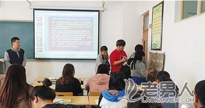北京一高校强制推行“课前交手机”
