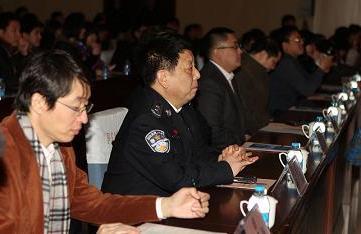 北京市公安局肖勇 北京市公安局巡特警总队邀市民进警营评警过年