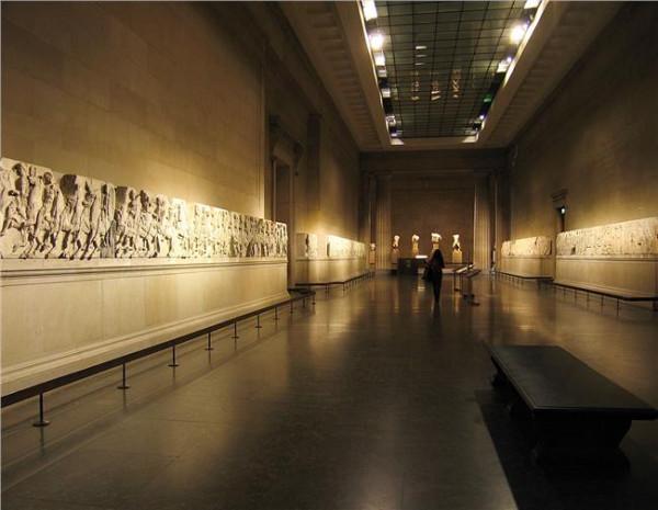 >英国埃尔金 英国人认为该归还希腊大英博物馆内埃尔金石雕