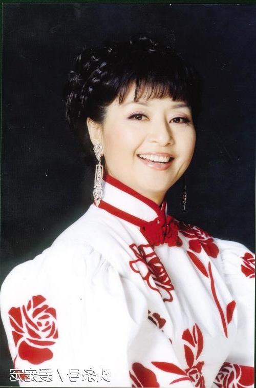 殷秀梅的歌 60岁女高音歌唱家殷秀梅的婚姻生活