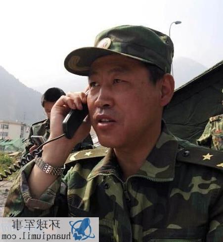 许勇司令简历 西藏军区司令员许勇简历 13军军长许勇中将父亲是谁爱人儿子近况