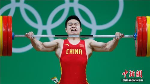 举重冠军石智勇 又一个石智勇成了举重冠军 男子举重69公斤级为中国军团添上第8金