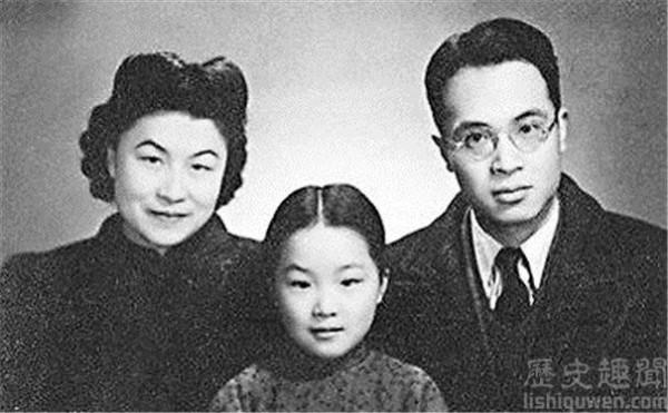杨绛与女儿一家的照片