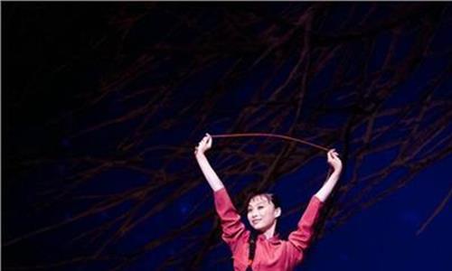 二胡独奏白毛女简谱 红色经典歌剧“白毛女”“小二黑结婚”再现北京舞台