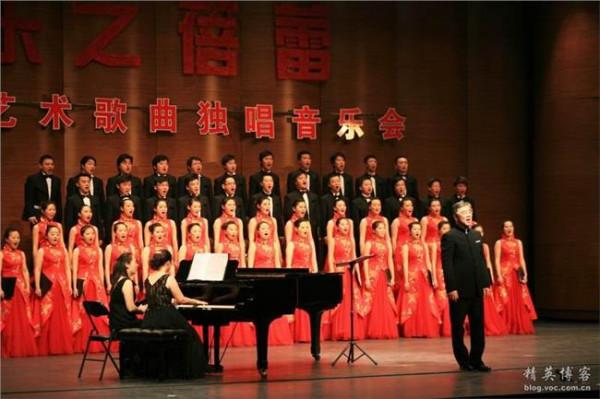 >范竞马歌曲 中国男高音范竞马 我住长江头 中国经典艺术歌曲和民歌