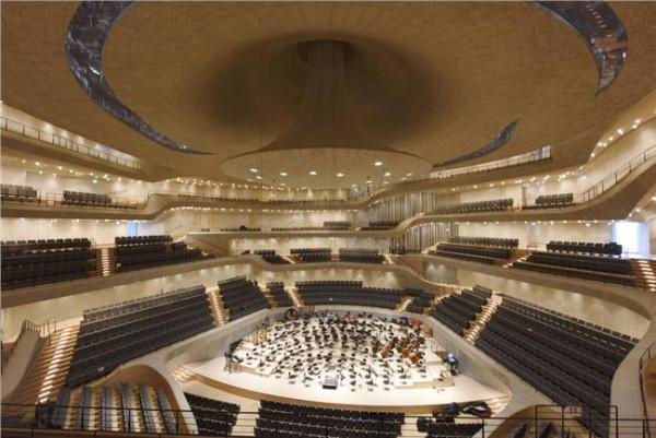 >冯满天德国汉堡音乐厅 德国汉堡新地标易北音乐厅举行首场音乐会