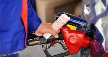 >油价调整最新消息：本周三国内汽柴油将迎“三连涨” 预测90号汽油价格上调0.08元
