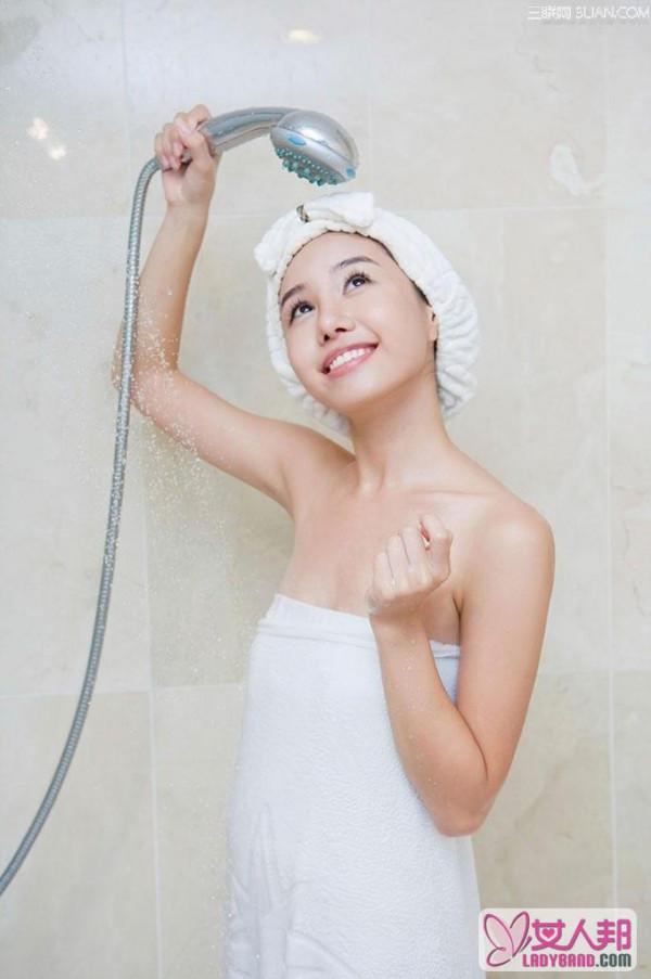 月经期洗热水澡有助缓解痛经