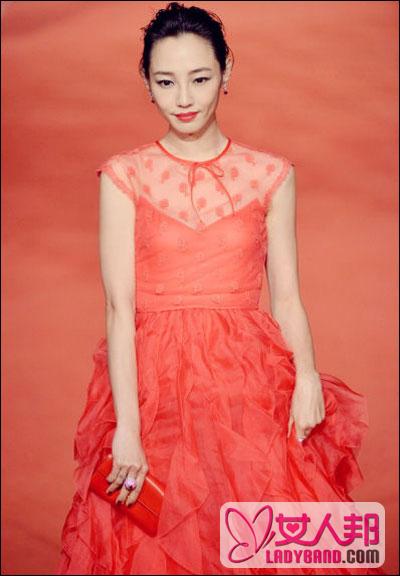 >白百何金马红毯裙装造型受国外时尚网站好评