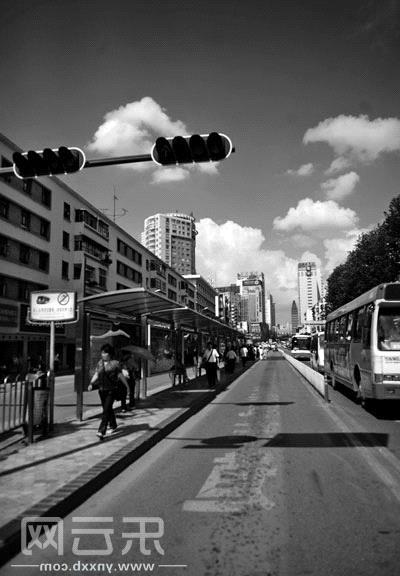 >张田欣王建又 张田欣:加快建设便捷高效的城市公共交通系统