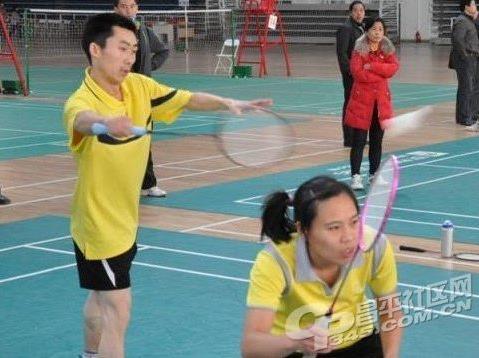 上海羽毛球场地预定 电话价格 先预定再打球做个有准备的人