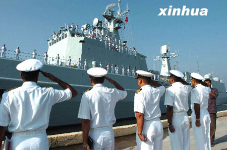 徐洪猛海军中将 中国海军舰艇编队访俄 中方军官参观俄军事要塞
