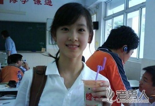 >奶茶妹妹度娘 凭借一张图片爆红的女星